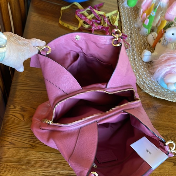Coach Pink Leather Women's Bag - Picture 2 of 7